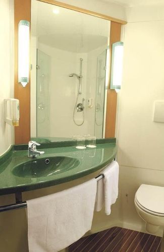 Hotel Ibis Frankfurt Messe West 3*