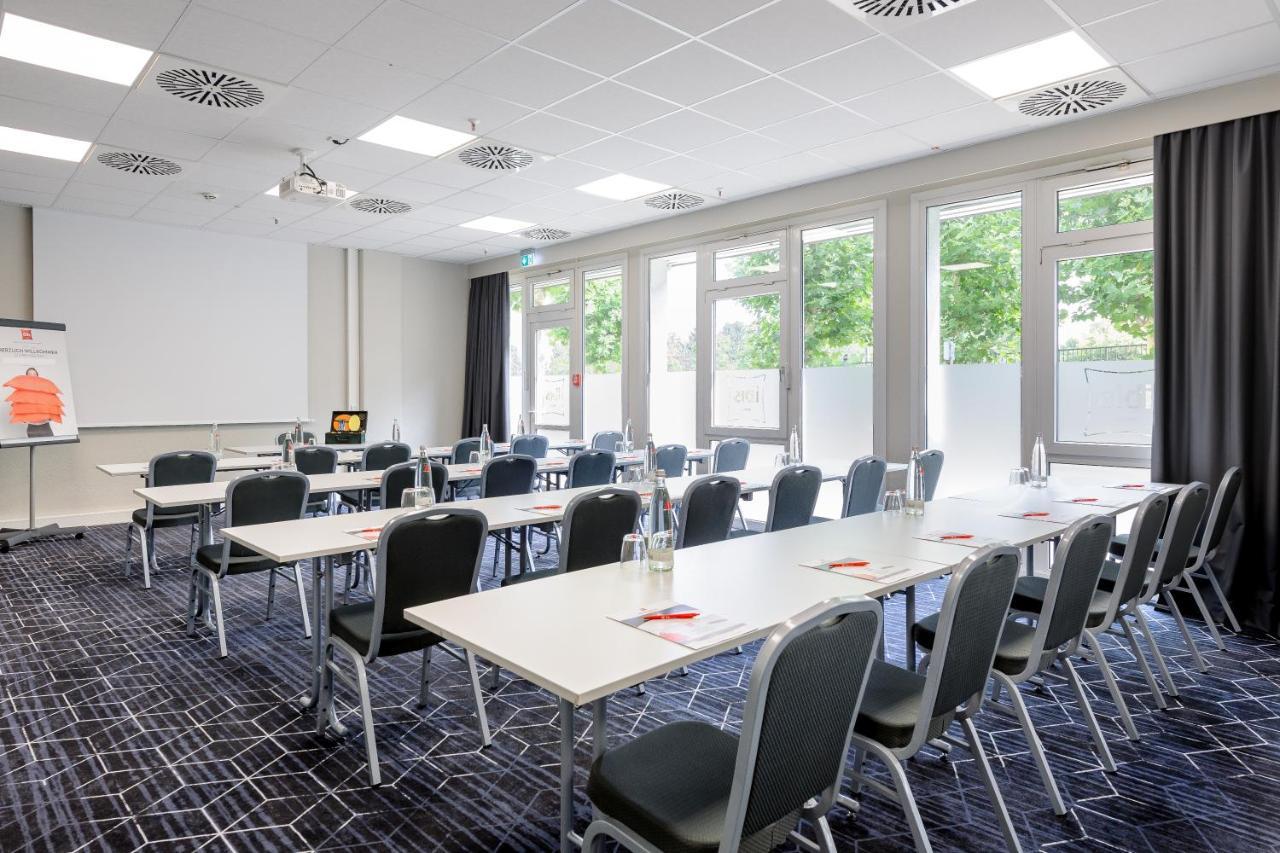 Ibis Frankfurt Messe West Hotel 3*